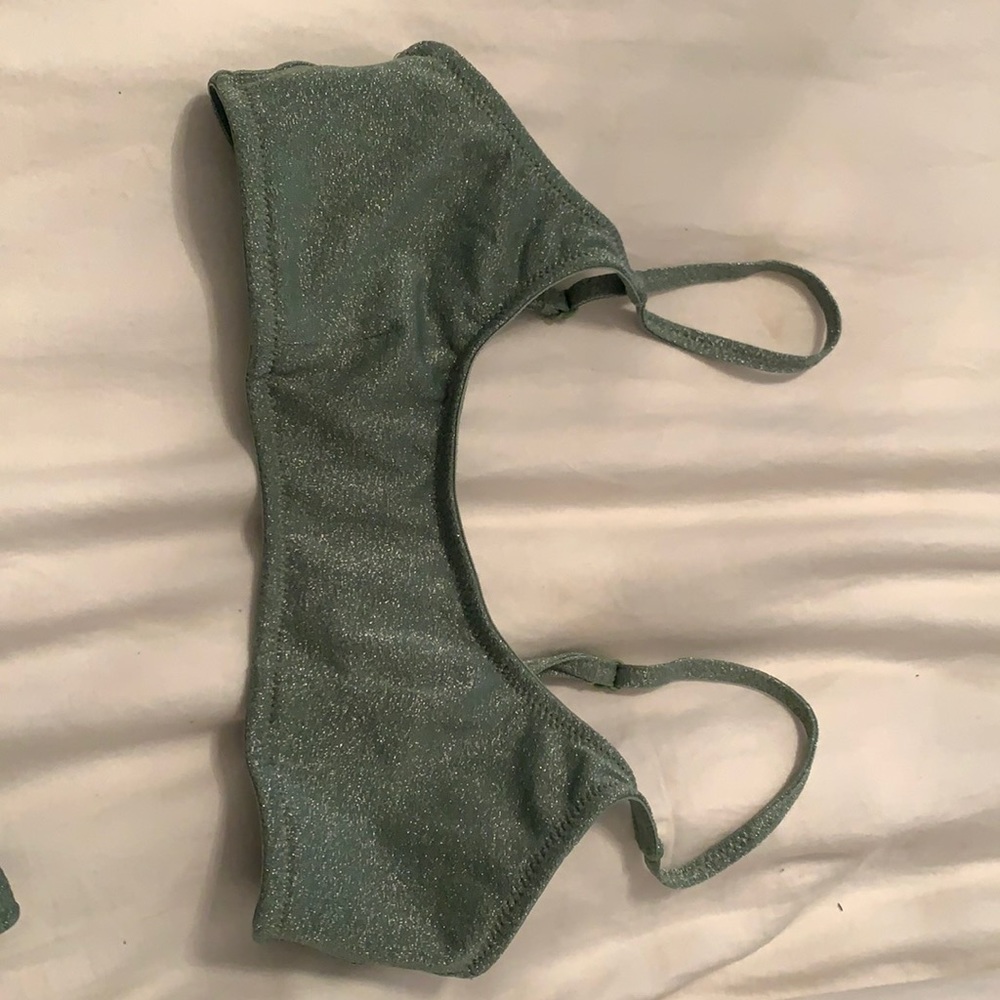 Triangle suit